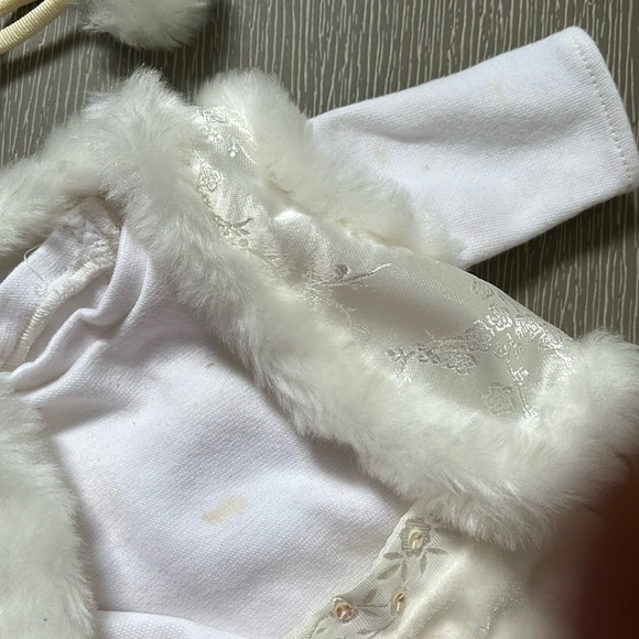 American Girl Wintry Weekend Outfit - Picture 5 of 11